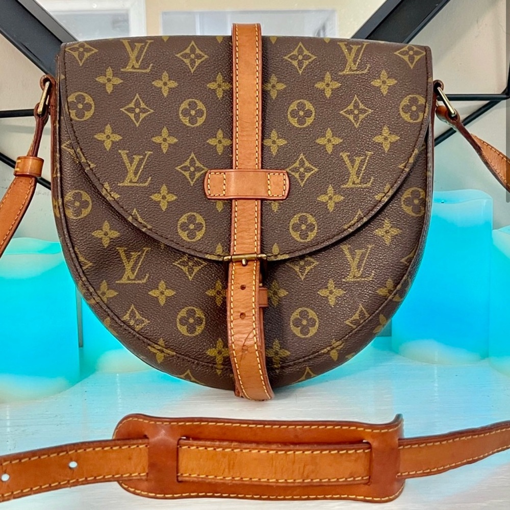 Authentic Louis Vuitton Monogram Chantilly MM Shoulder Cross Body Bag